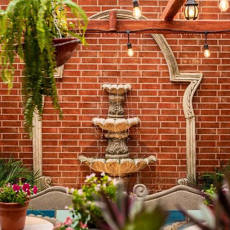 Hostal Victoria Granada Exterior photo
