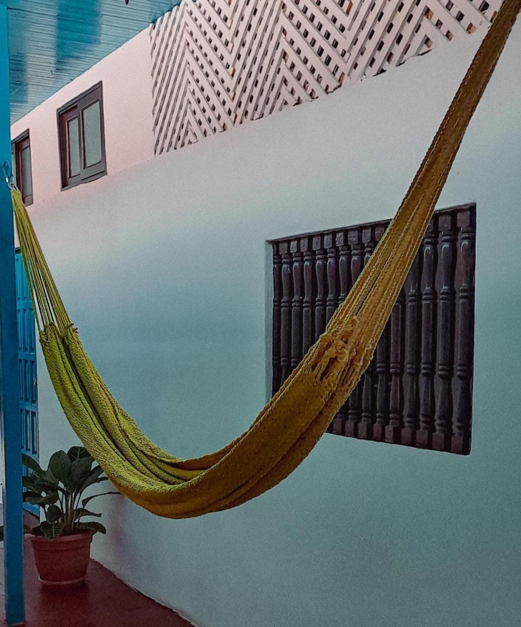 Hostal Victoria Granada Exterior photo